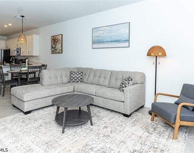 5583 Double Eagle Circle - Photo Thumbnail 7