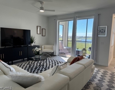 5715 Double Eagle Circle - Photo Thumbnail 3