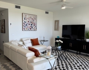 5715 Double Eagle Circle - Photo Thumbnail 4