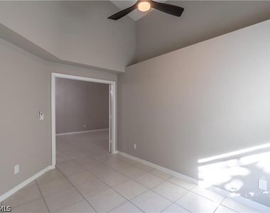1704 Royal Circle - Photo Thumbnail 21