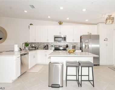 5427 Double Eagle Drive - Photo Thumbnail 4