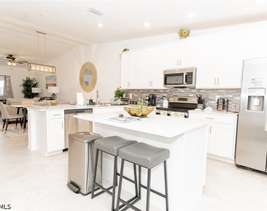 5427 Double Eagle Drive - Photo Thumbnail 5