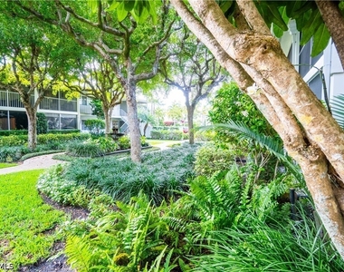 388 4th Avenue S - Photo Thumbnail 14
