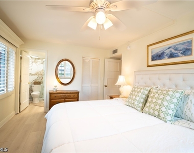 388 4th Avenue S - Photo Thumbnail 2