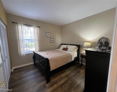 8125 Celeste Drive - Photo Thumbnail 20