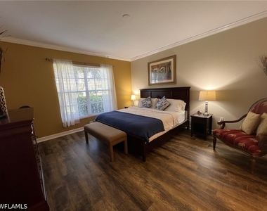 8125 Celeste Drive - Photo Thumbnail 15