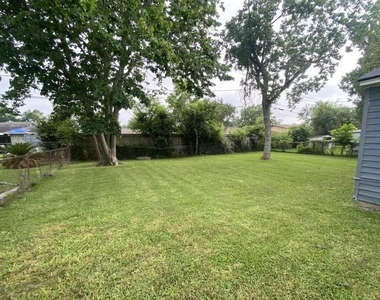 5715 Belmark Street - Photo Thumbnail 14
