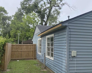 5715 Belmark Street - Photo Thumbnail 13