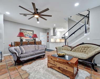 2100 Commonwealth Street - Photo Thumbnail 3