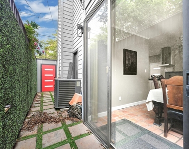 2100 Commonwealth Street - Photo Thumbnail 19