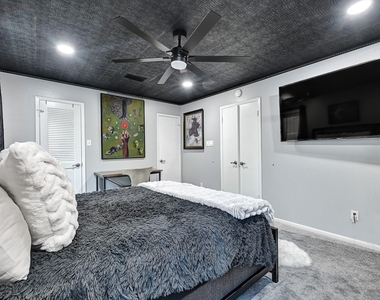 2100 Commonwealth Street - Photo Thumbnail 10