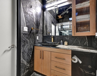2100 Commonwealth Street - Photo Thumbnail 15
