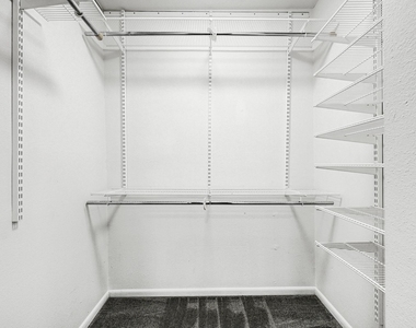 2100 Commonwealth Street - Photo Thumbnail 12