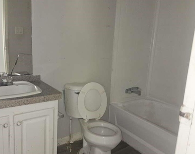 11926 Greensbrook Forest Drive - Photo Thumbnail 6