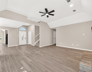 4906 Pleasure Lake Lane - Photo Thumbnail 10