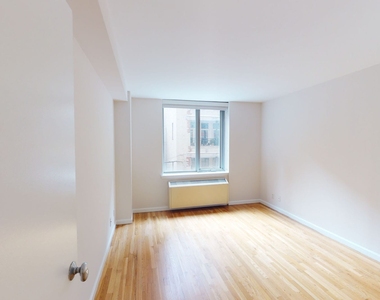 120 W. 21st - Photo Thumbnail 1