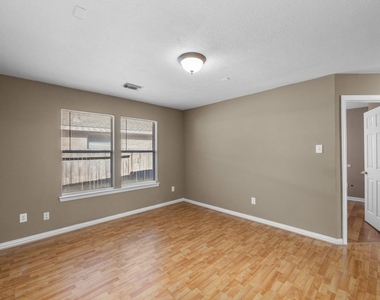 7206 Hollow Field Lane - Photo Thumbnail 16