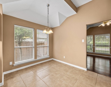 7206 Hollow Field Lane - Photo Thumbnail 8