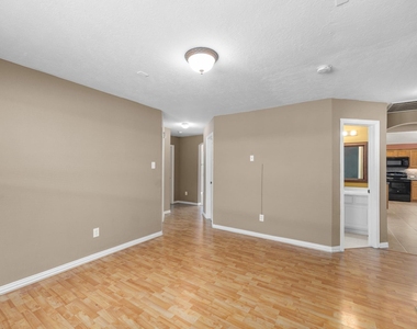7206 Hollow Field Lane - Photo Thumbnail 17