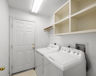 7206 Hollow Field Lane - Photo Thumbnail 22