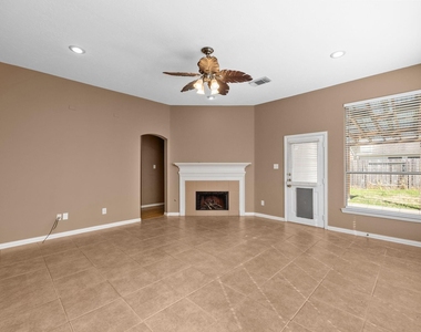 7206 Hollow Field Lane - Photo Thumbnail 10