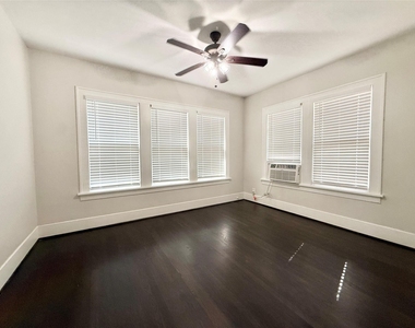 1126 Berthea Street - Photo Thumbnail 10