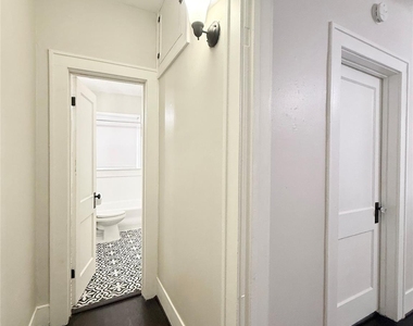 1126 Berthea Street - Photo Thumbnail 16