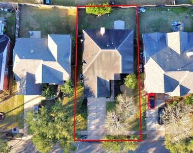 4703 Zachary Lane - Photo Thumbnail 23