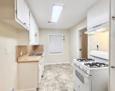 1232 San Felipe Street - Photo Thumbnail 4