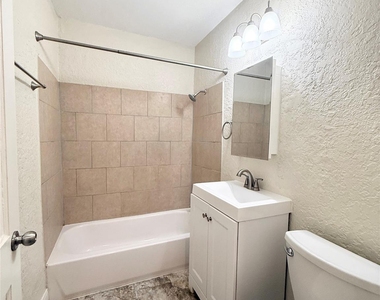 1232 San Felipe Street - Photo Thumbnail 9