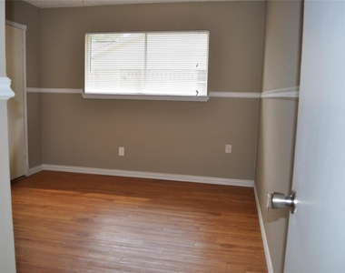 22411 Merrymount Drive - Photo Thumbnail 17