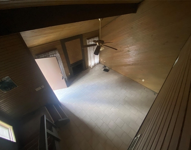 24605 Pools Creek E - Photo Thumbnail 18