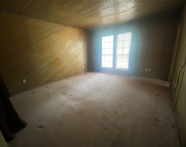 24605 Pools Creek E - Photo Thumbnail 15