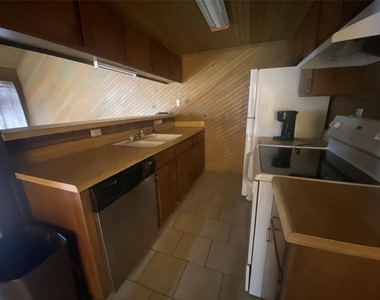 24605 Pools Creek E - Photo Thumbnail 11