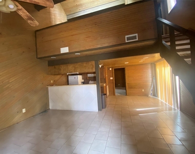 24605 Pools Creek E - Photo Thumbnail 16
