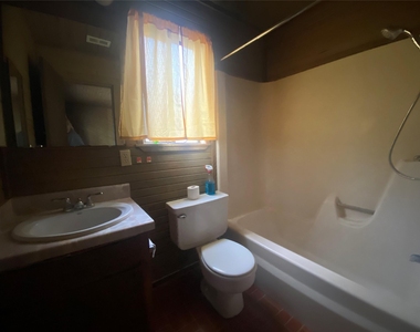 24605 Pools Creek E - Photo Thumbnail 13