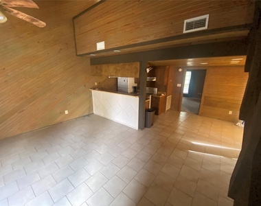 24605 Pools Creek E - Photo Thumbnail 17