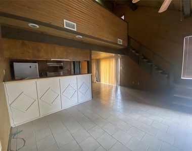 24605 Pools Creek E - Photo Thumbnail 9
