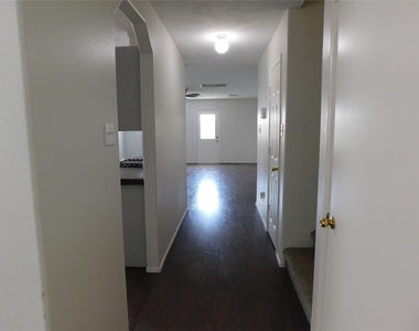 19130 Yaupon Ranch Drive - Photo Thumbnail 3