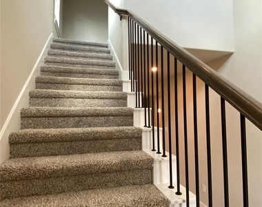 7059 Silverleaf Oak Street - Photo Thumbnail 18