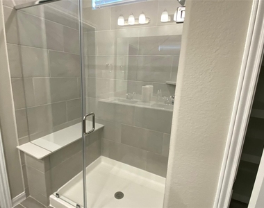 7059 Silverleaf Oak Street - Photo Thumbnail 14