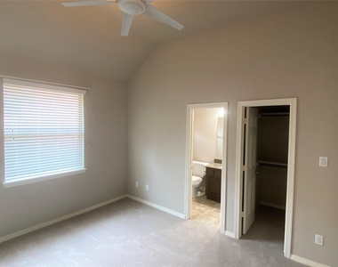 3002 Soutine Street - Photo Thumbnail 8