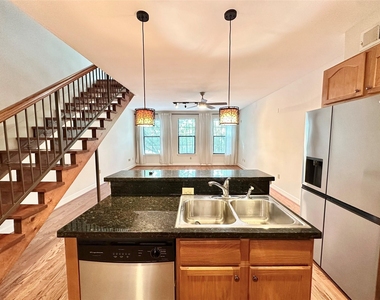 1602 Elgin Street - Photo Thumbnail 4