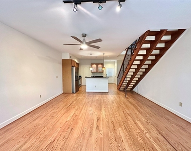 1602 Elgin Street - Photo Thumbnail 5