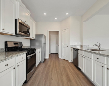324 Fastboy Lane - Photo Thumbnail 5