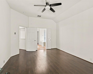 20510 Pioneer Bend Court - Photo Thumbnail 28