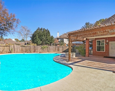 20510 Pioneer Bend Court - Photo Thumbnail 5