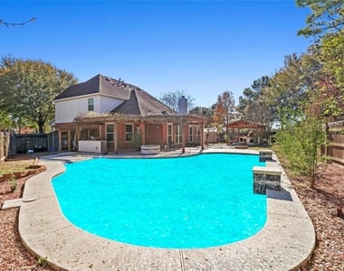 20510 Pioneer Bend Court - Photo Thumbnail 3