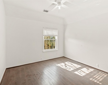20510 Pioneer Bend Court - Photo Thumbnail 40