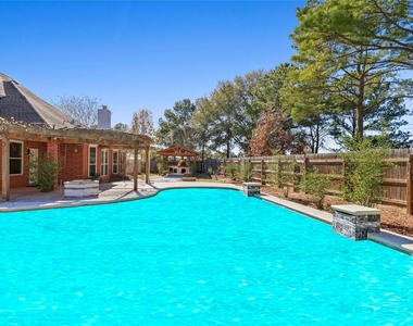 20510 Pioneer Bend Court - Photo Thumbnail 4